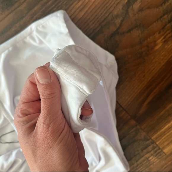 Superdown Jimena One Shoulder Bodysuit White Size Small Revolve NEW - Picture 4 of 5